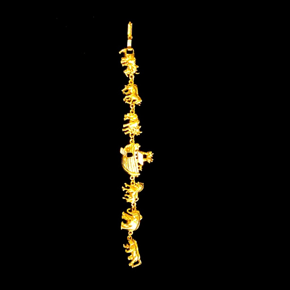 Noah’s Ark goldtone bracelet. Vintage.